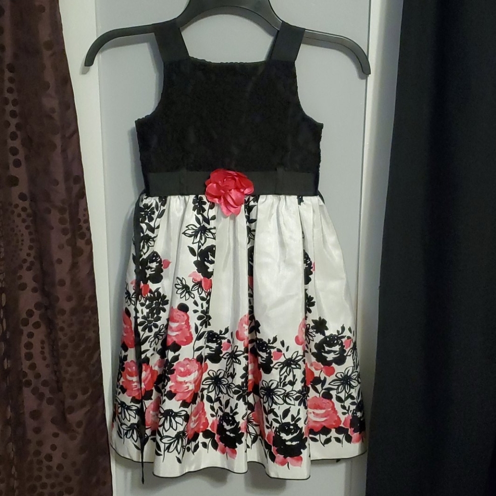 Size 6 girls formal floral dress